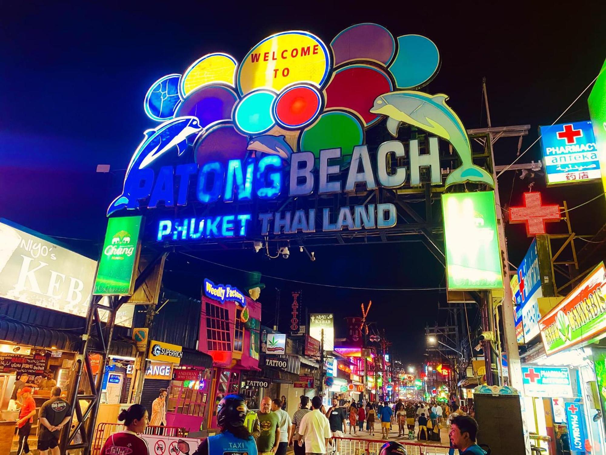 Sweett Lemon Hostel Patong Exterior foto