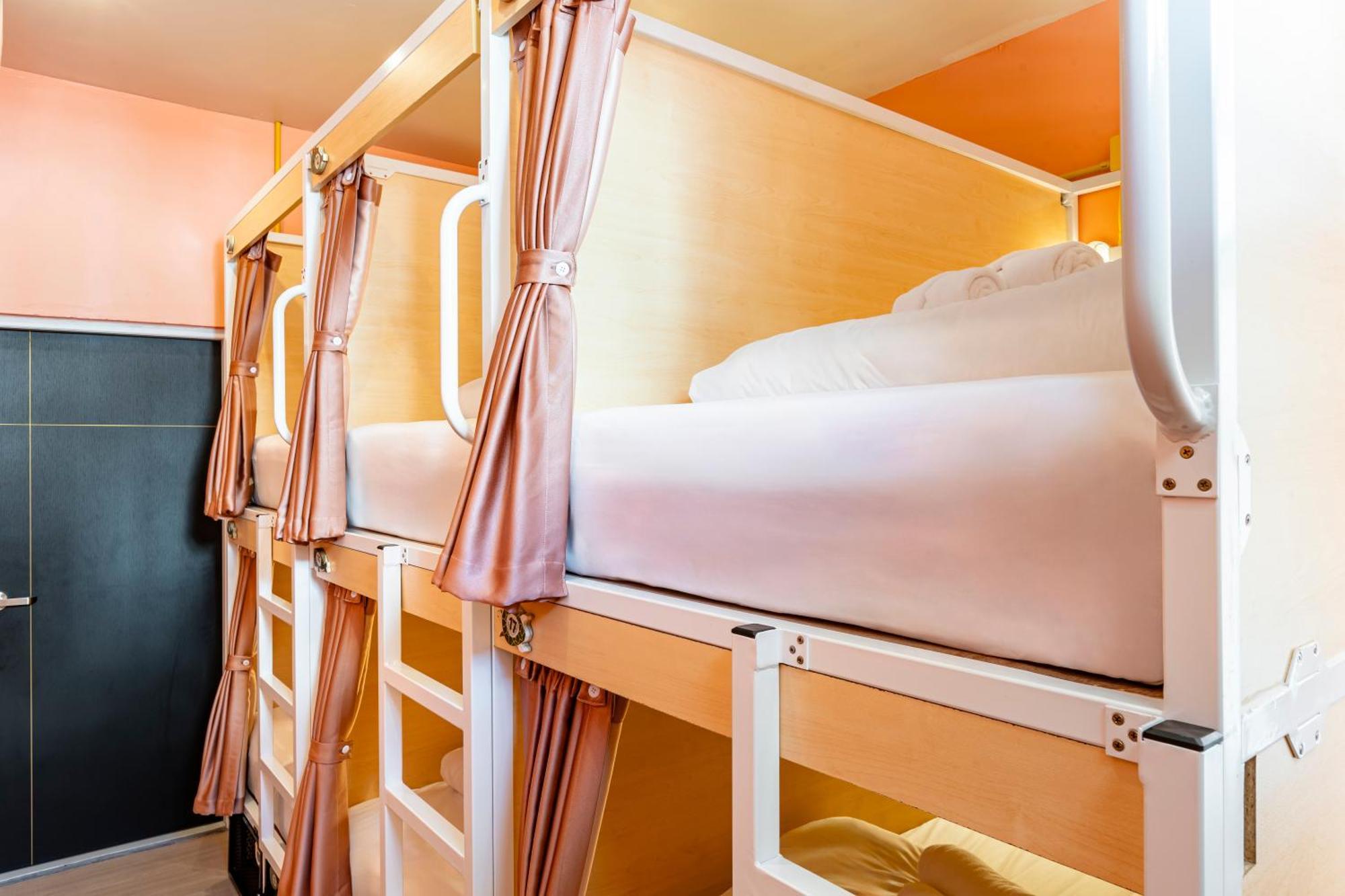 Sweett Lemon Hostel Patong Exterior foto